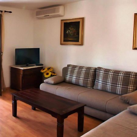 Paradise Beach Apartments Rovinj Exterior photo