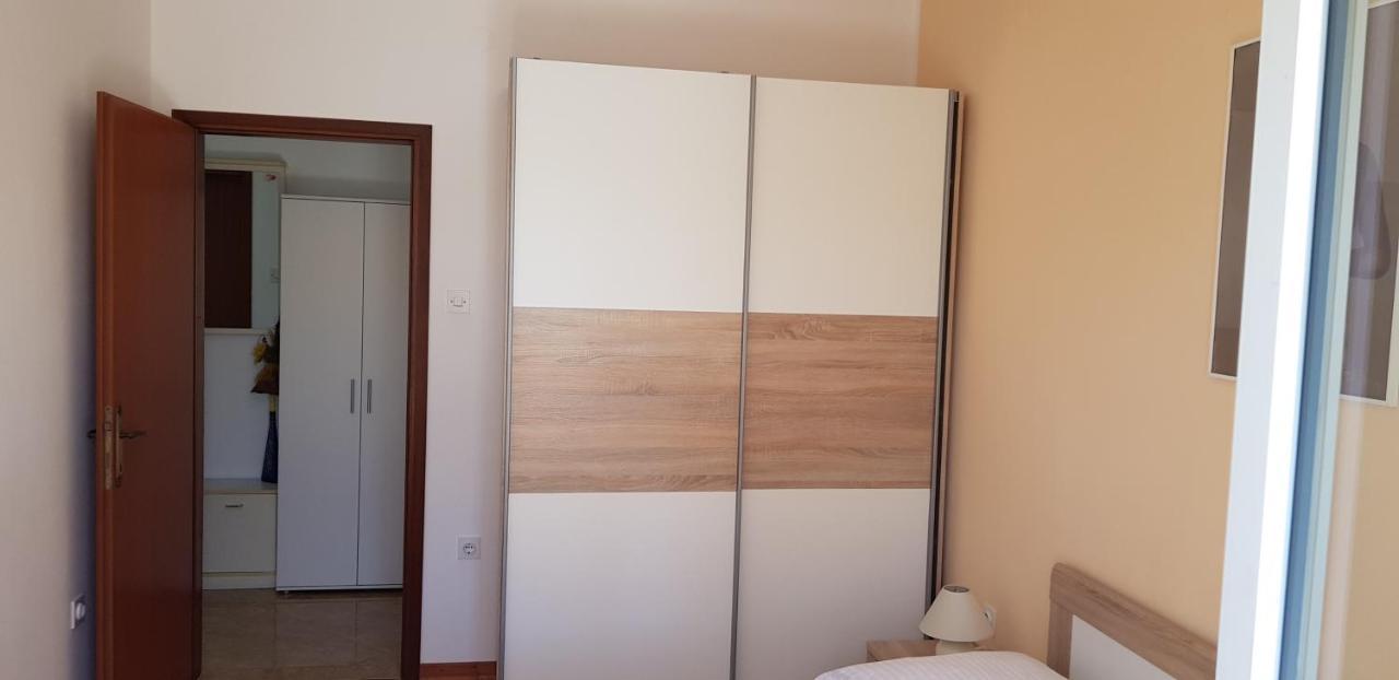 Paradise Beach Apartments Rovinj Exterior photo