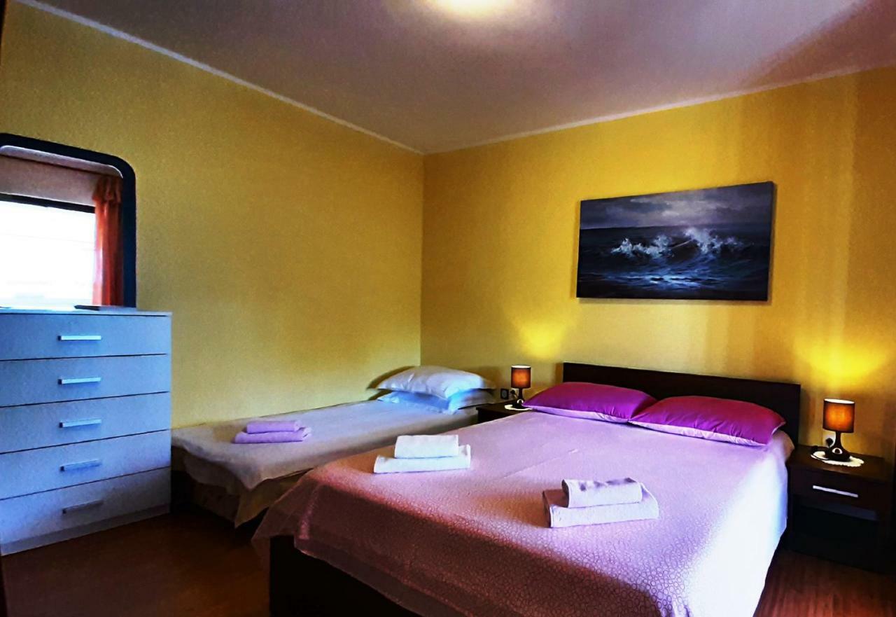 Paradise Beach Apartments Rovinj Exterior photo
